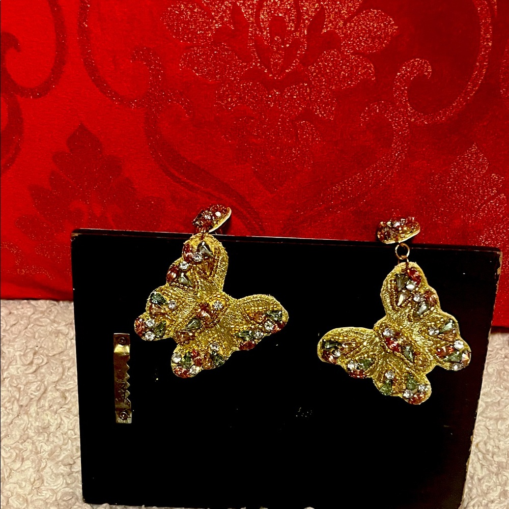 Earring
